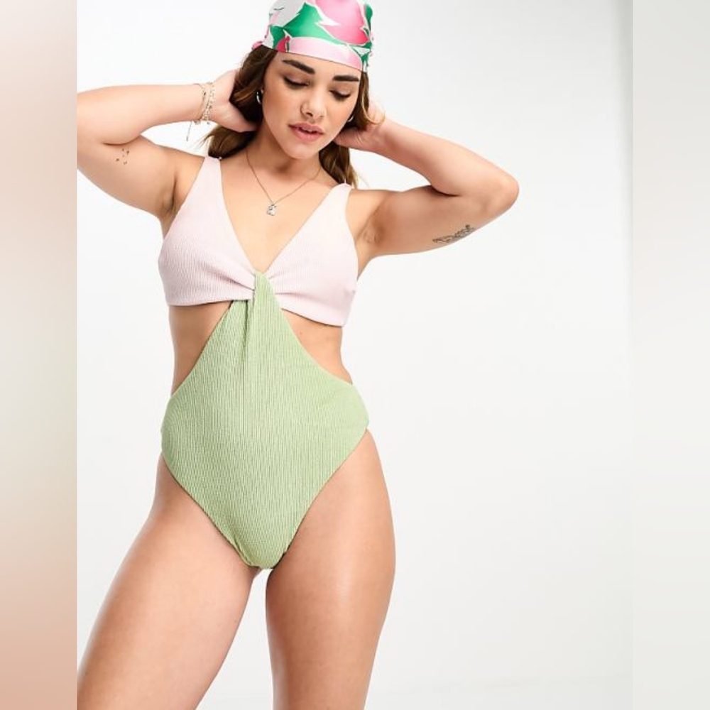 Vero Moda Pink and Green Textured Fabric